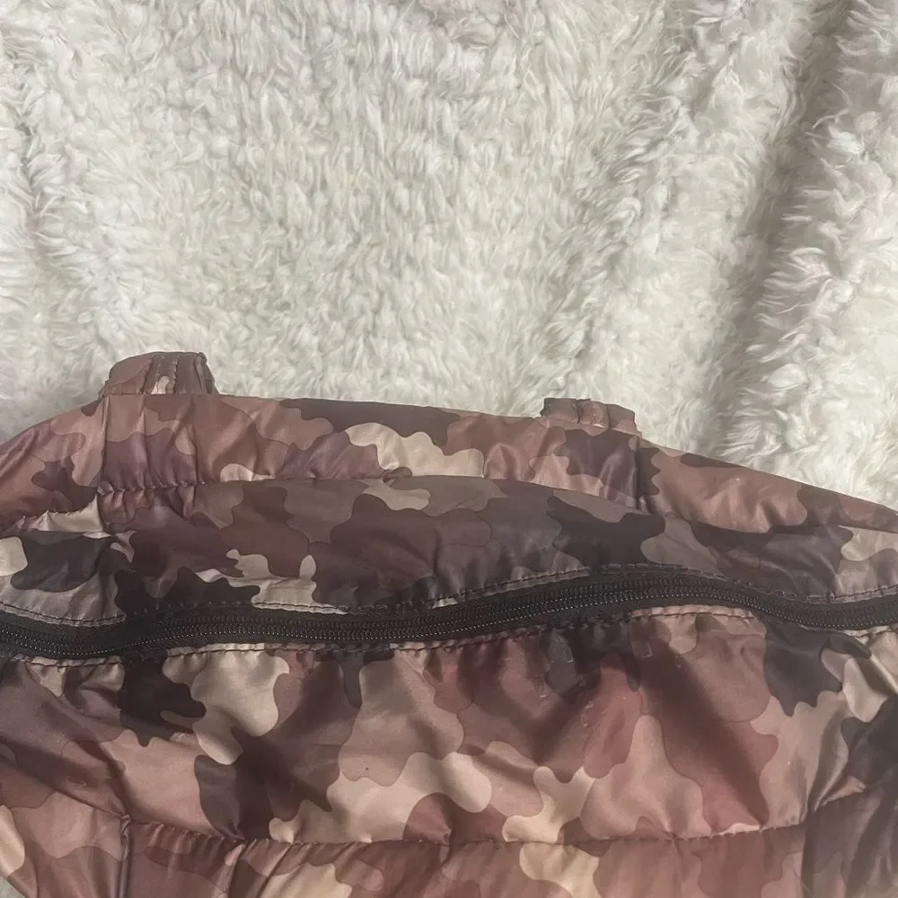 Sondra Roberts Squared quilted nylon burgundy & tan camouflage medium tote bag